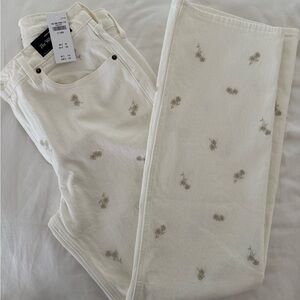 Abercrombie & Fitch off-white Jeans